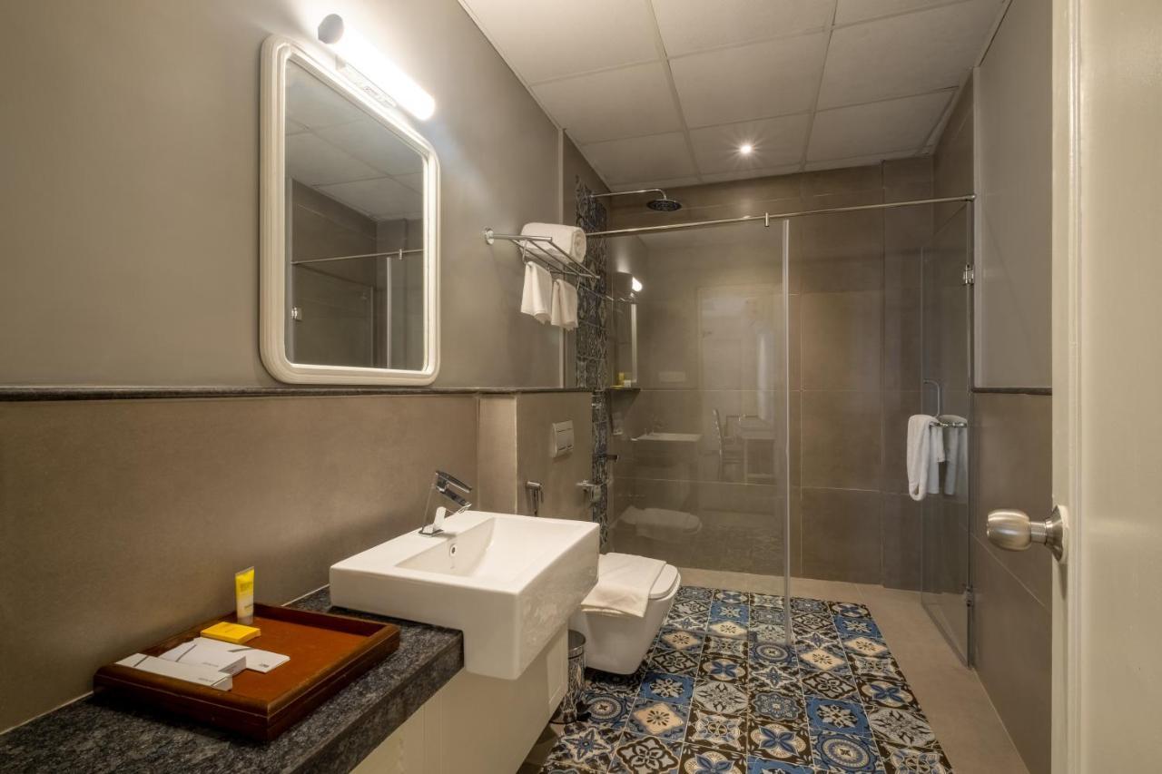 O Pierre - Fontainhas Otel Panaji Dış mekan fotoğraf