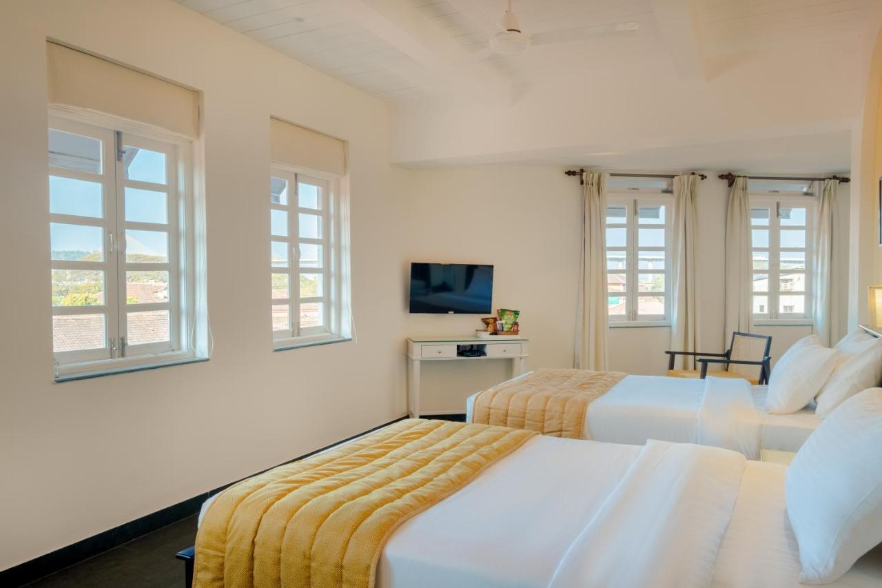 O Pierre - Fontainhas Otel Panaji Dış mekan fotoğraf